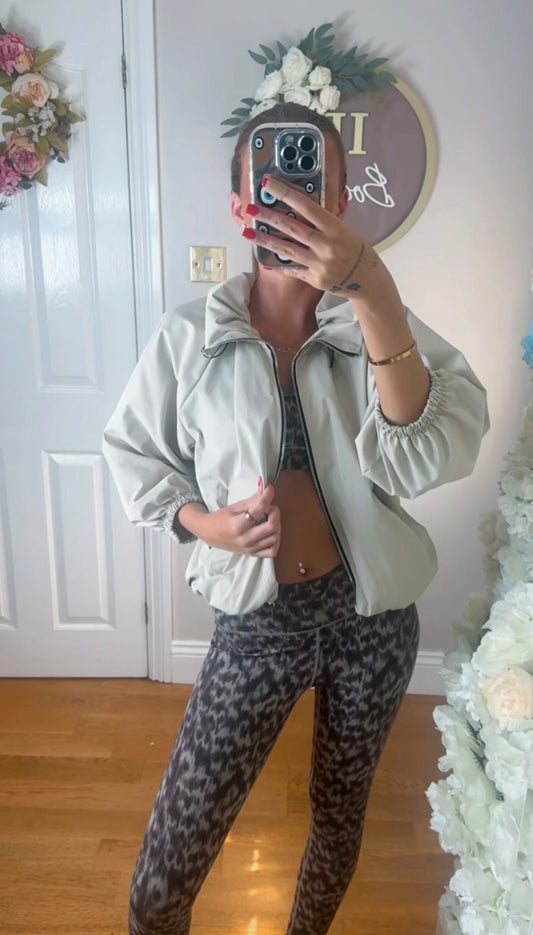 Wendy windbreaker