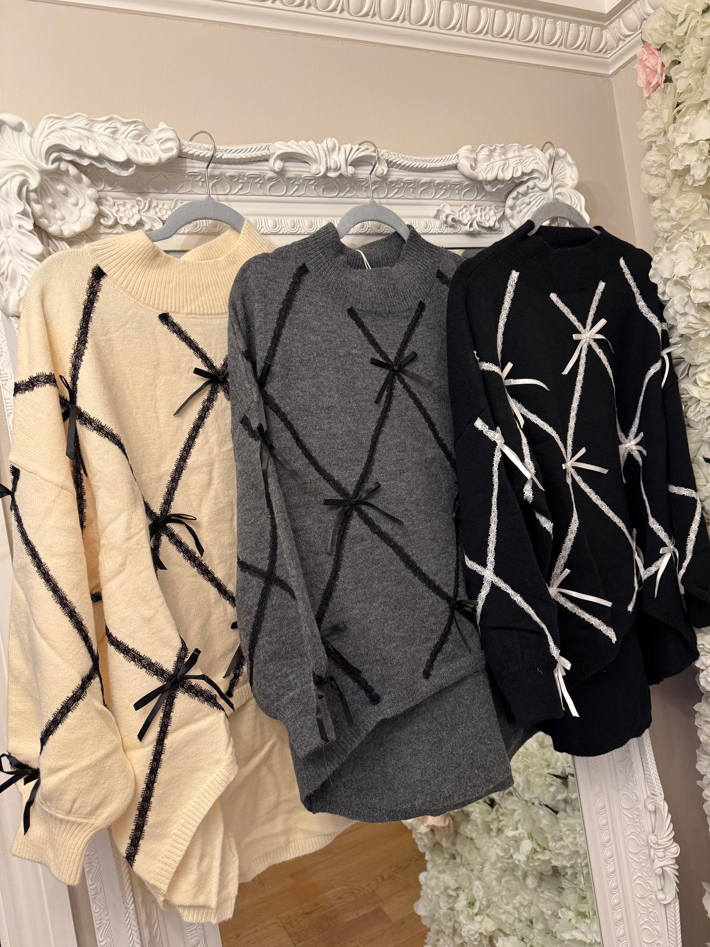 Oversized Bow Jumper