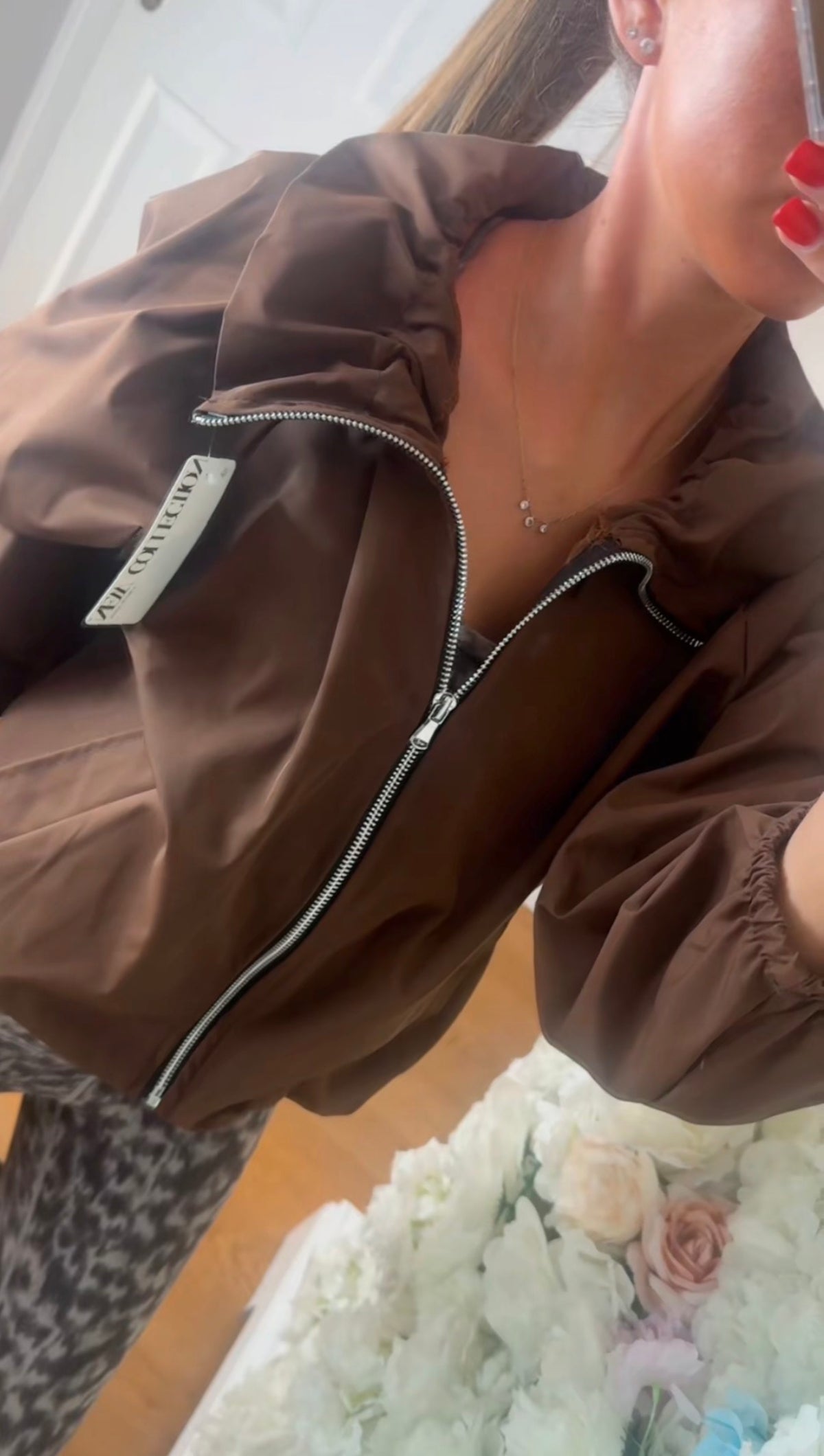 Wendy windbreaker