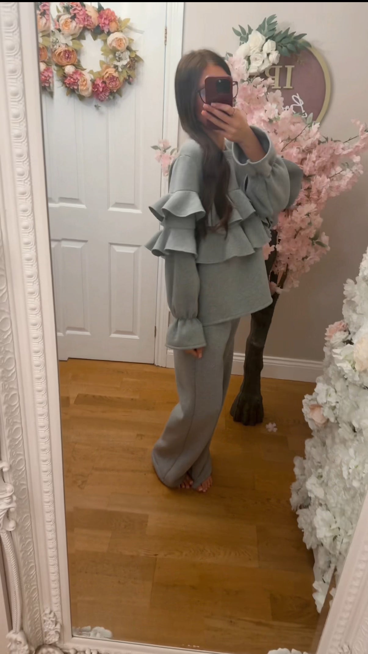 Lola - ruffle tracksuit