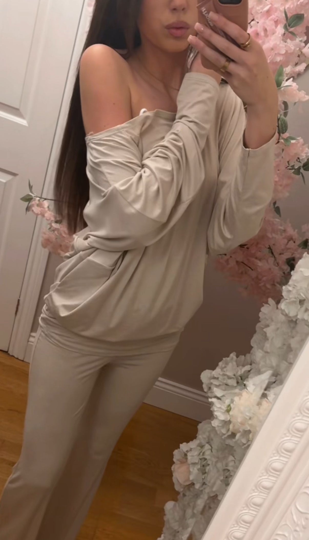 Off the shoulder lounge set co-ord - One size 6-12/14