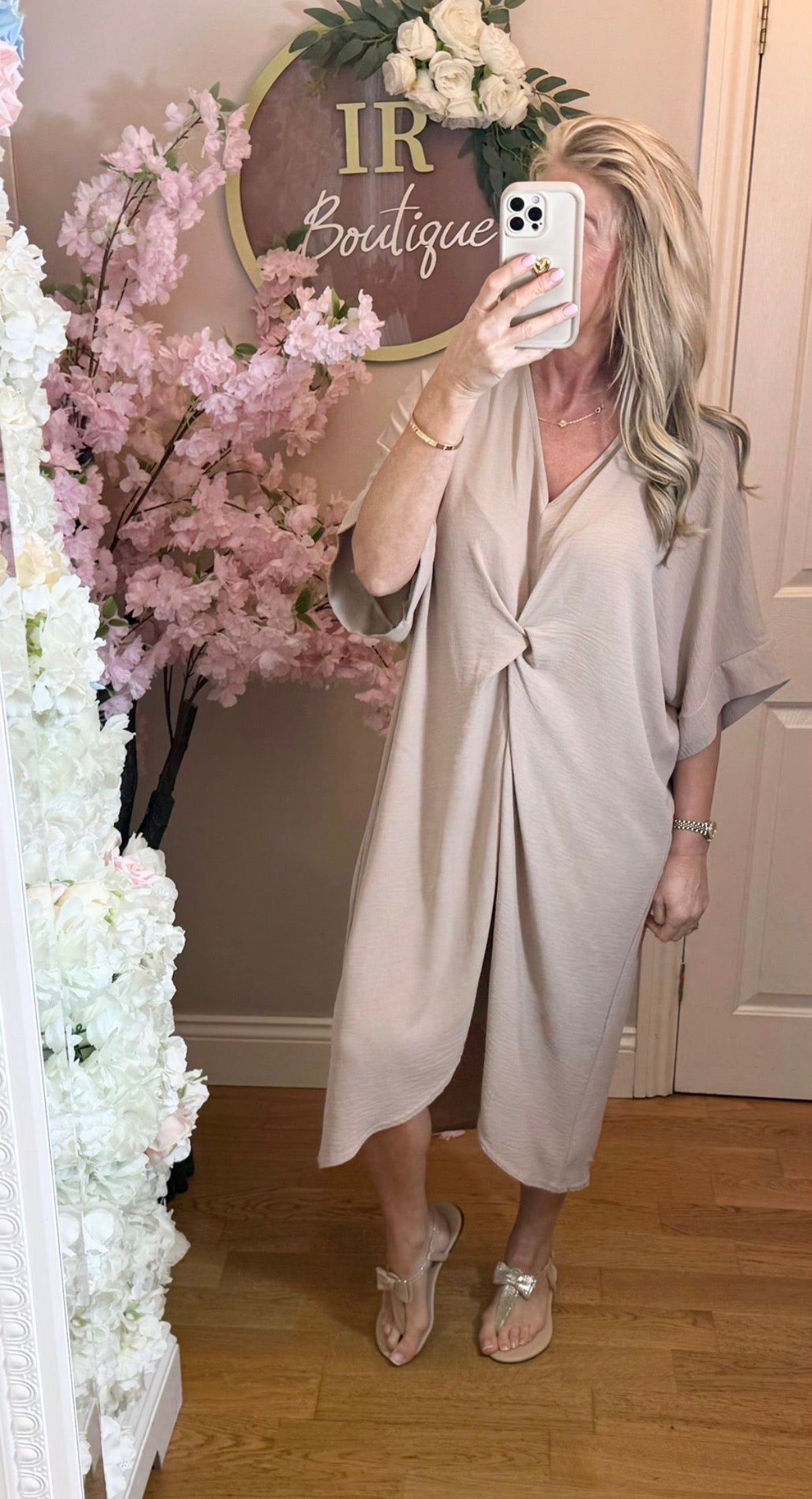 Evelyn dress - one size upto 18