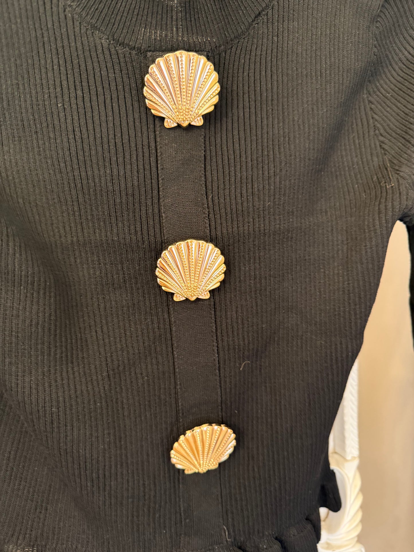 ANDRINA Shell Button Jumper - Petite - One size 2-4-6-8-10