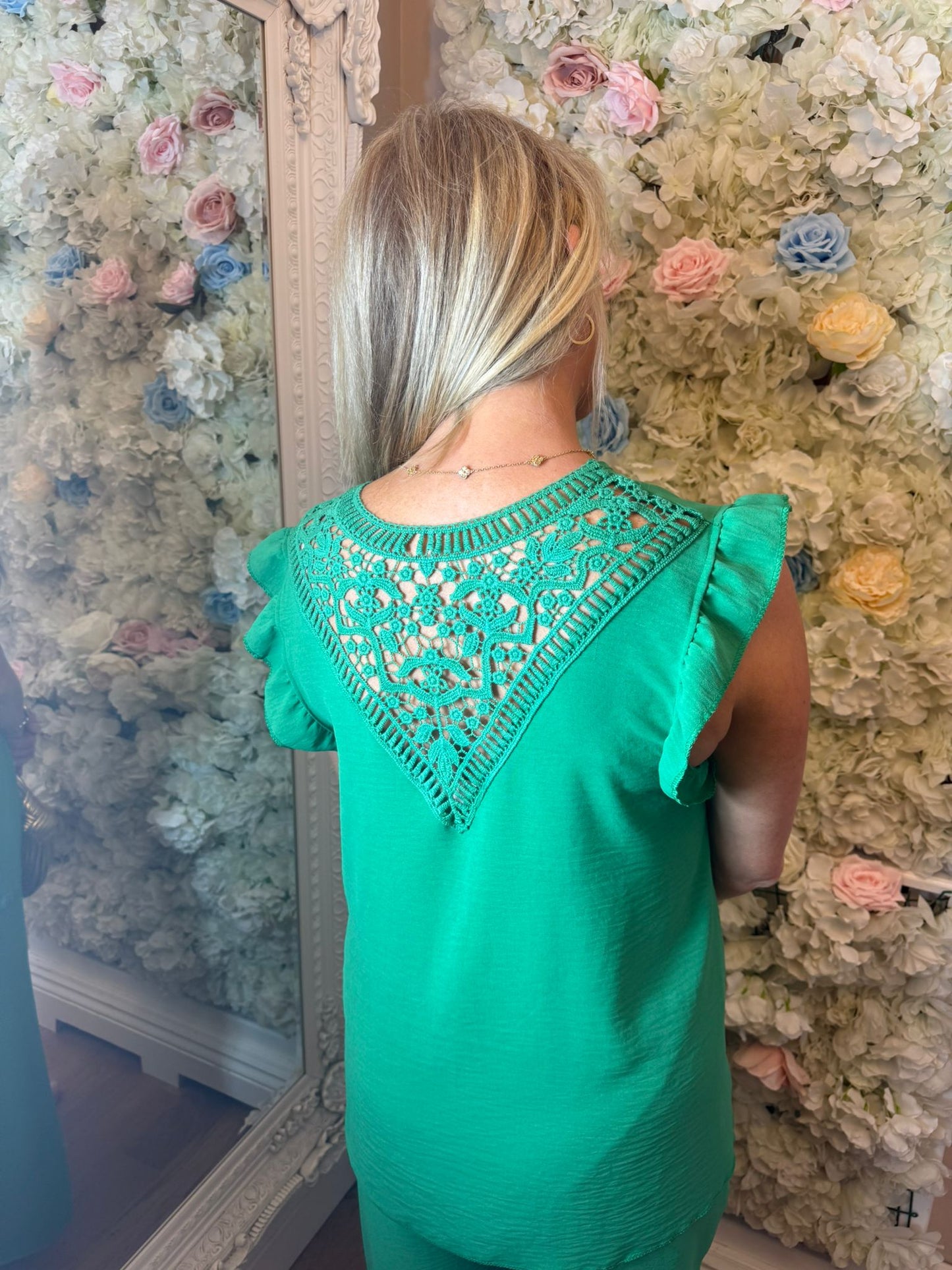 JADE -  Lace back co ord